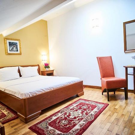 Cozy Attic Room VI Bukareszt Zewnętrze zdjęcie